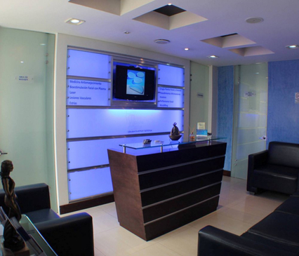 Slider image (7) Dr. Fernando Munar - Plastic Surgery